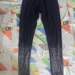 M/L Navyblue midnight leggings Vigoss performance large 90% polyester 10%spandex